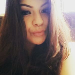 Meet your Posher, Yvette